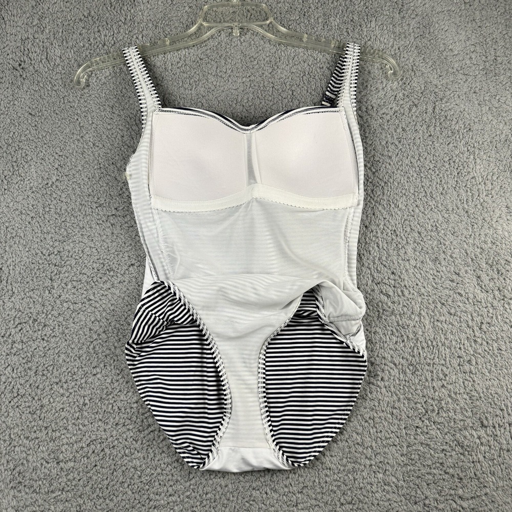 Nip Tuck Twist Front Swimsuit One Piece 8 Navy Blue White Stripes Multi Fit cup‎ - Picture 16 of 16